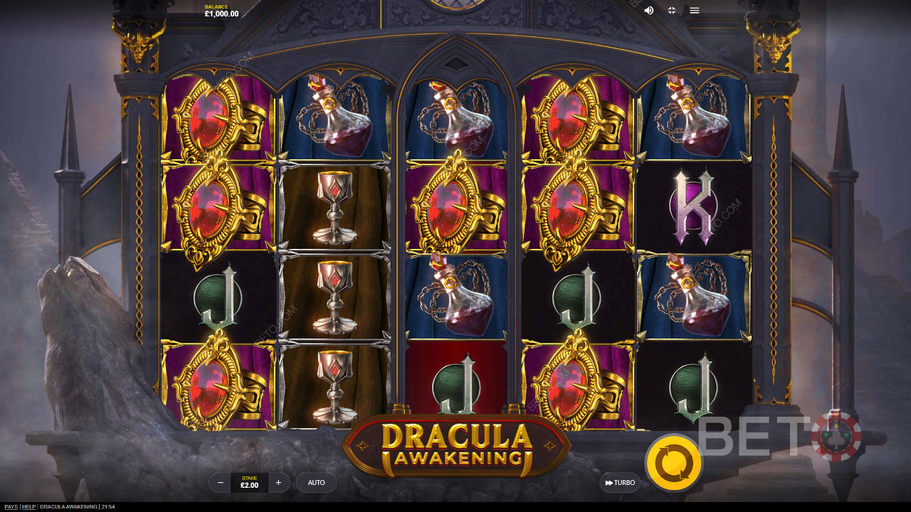 Desfrute de belos símbolos e tema em Drácula Awakening slot machine