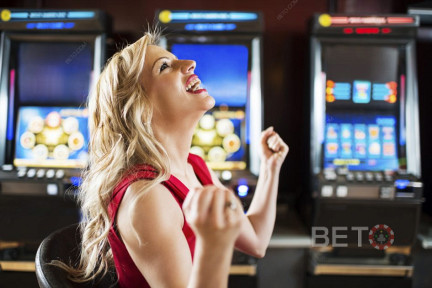 Dinheiro de bónus e o jogo do casino utilizam as regras normais do casino.