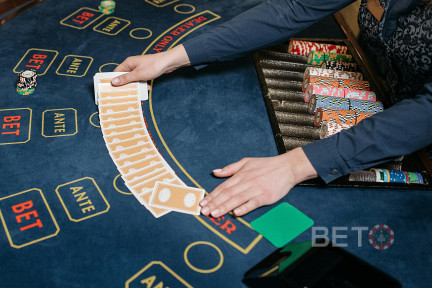 Alguns casinos oferecem variantes sem comissão de jogo.
